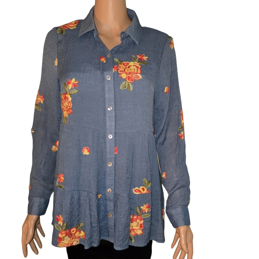 Figueroa & Flower Embroidered Peplum Button Top Shirt ‎ Blue Floral Small NWT